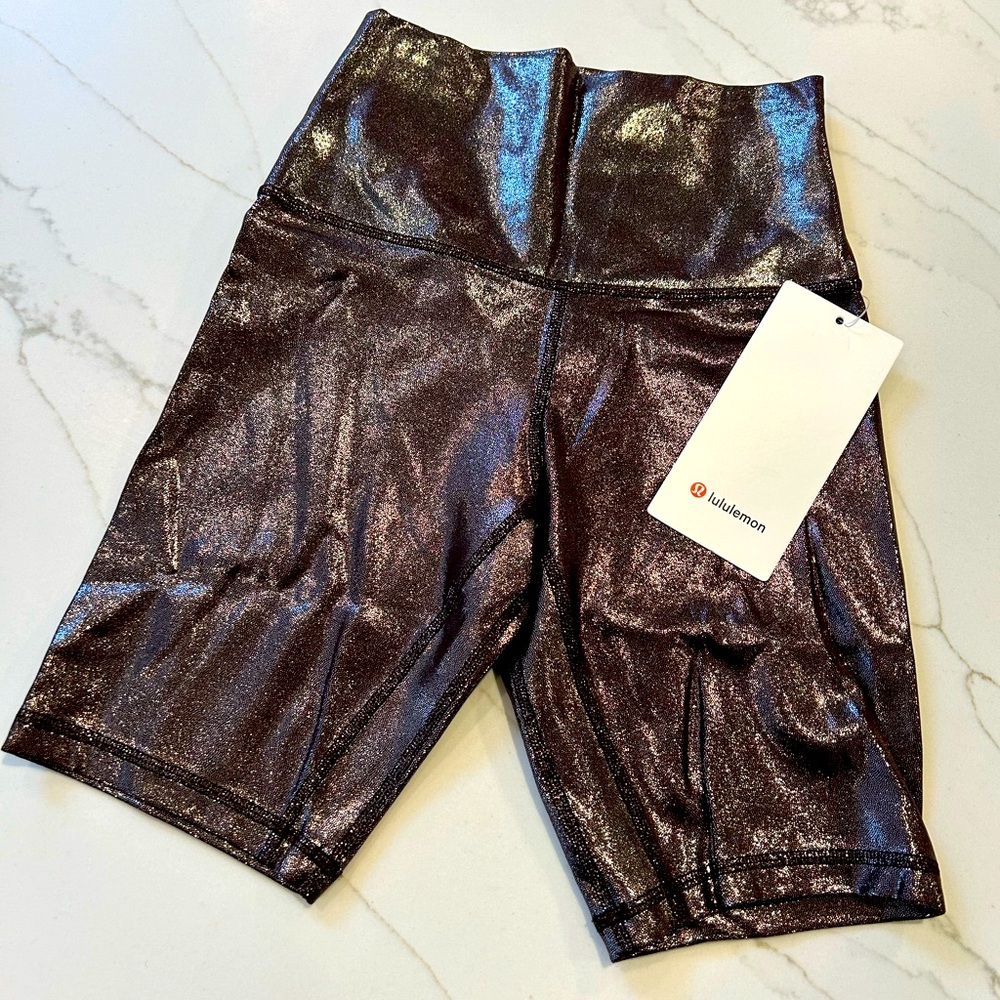 Lululemon Align short *shine size 4